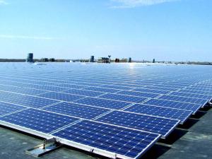Sistema de estructura de lastre para montaje en techo de paneles solares fotovoltaicos