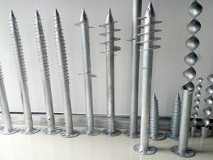 Pilote de tornillo de tierra