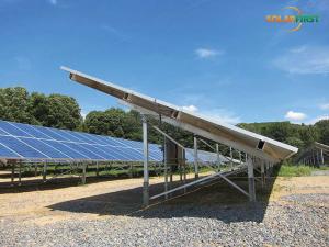 Pilote de apisonamiento SolFirsTech para montaje en el suelo