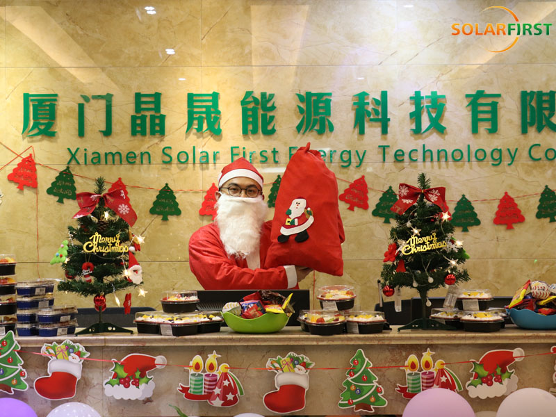 Celebrando la Navidad 丨¡Feliz Navidad para ti desde SolFirsTech Group!