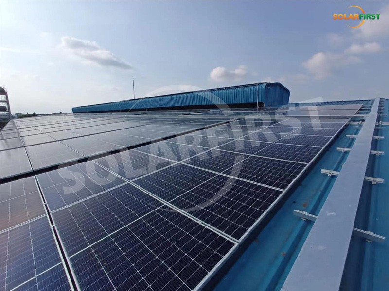 Proyecto de planta de energía en azotea de 4 MWp en Vietnam