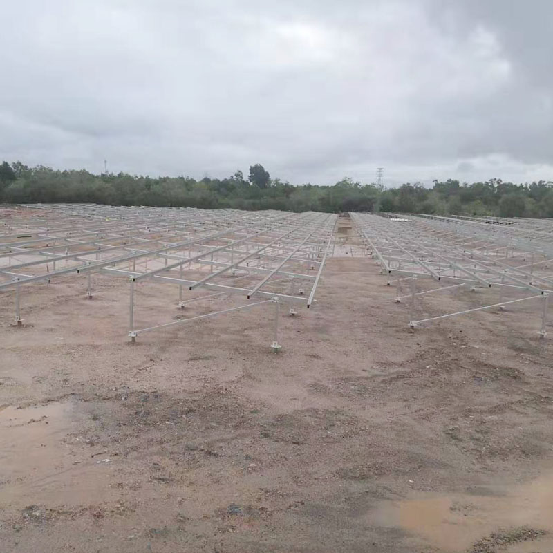 Proyecto de instalación de sistemas solares terrestres de 6,164 MW en Malasia (2019)