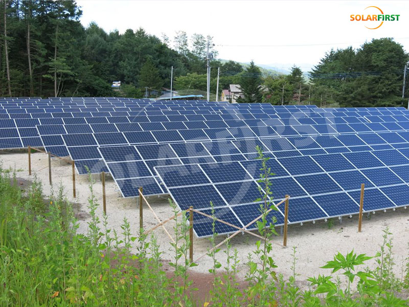 Proyecto de planta de energía terrestre de 1,32 MWp en Japón