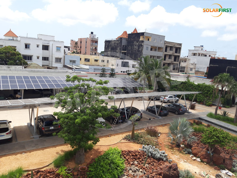 Proyecto de cochera fotovoltaica de 120 kW en Senegal