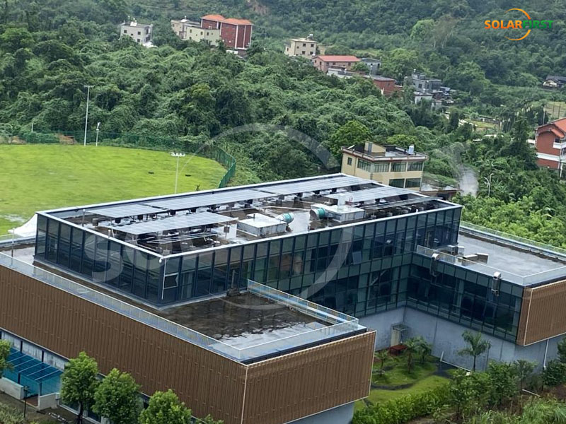 El proyecto solar en azotea de SolFirsTech permanece intacto a pesar del impacto del tifón Doksuri