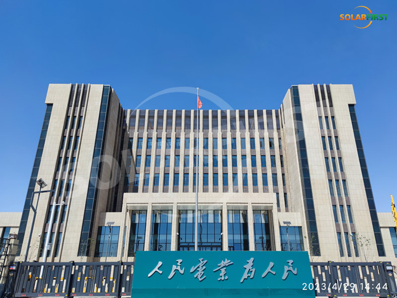 Proyecto de muro cortina BIPV de 20 kWp en Hami Xinjiang