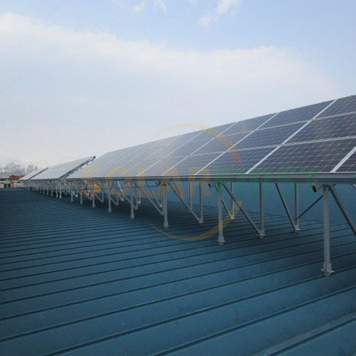 Proyecto de techo metálico con junta alzada de 288 kW en Japón (2018)