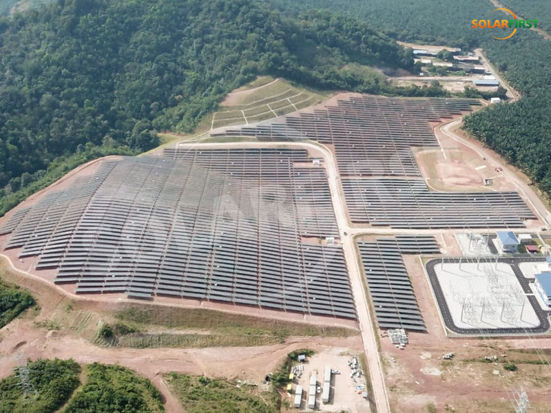 Proyecto de planta de energía terrestre de 45 MWp en Malasia